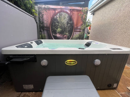 Sea Emperor 3 Person 2 Lounger Hot Tub
