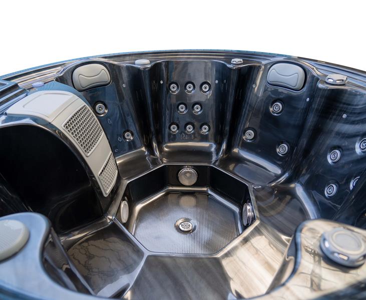 The Rio 7 Person All Seater Hot Tub