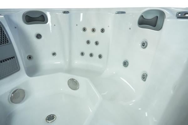 The Rio 7 Person All Seater Hot Tub