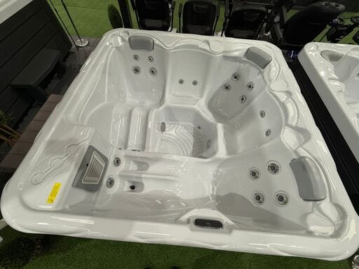 Lunar Luxury 5 Person 3 Seater 2 Lounger Hot Tub
