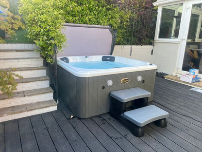 Ocean Monarch 4 Person All Seater Hot Tub