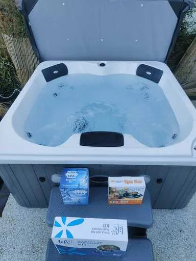 Ocean Monarch 4 Person All Seater Hot Tub