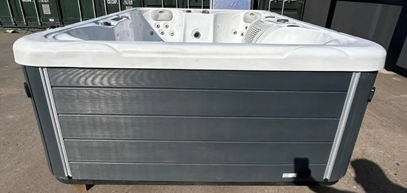 WaveRelax 5 Person 4 Seater 1 Lounger Hot Tub