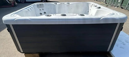WaveRelax 5 Person 4 Seater 1 Lounger Hot Tub