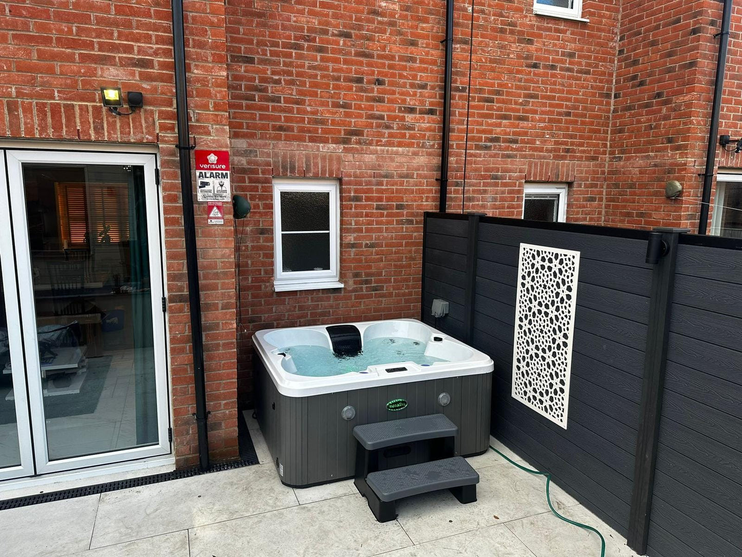 Canadian Haven 4 Person All Seater Hot Tub