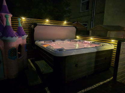 Seabreeze Retreat 6 Person 1 Lounger Hot Tub