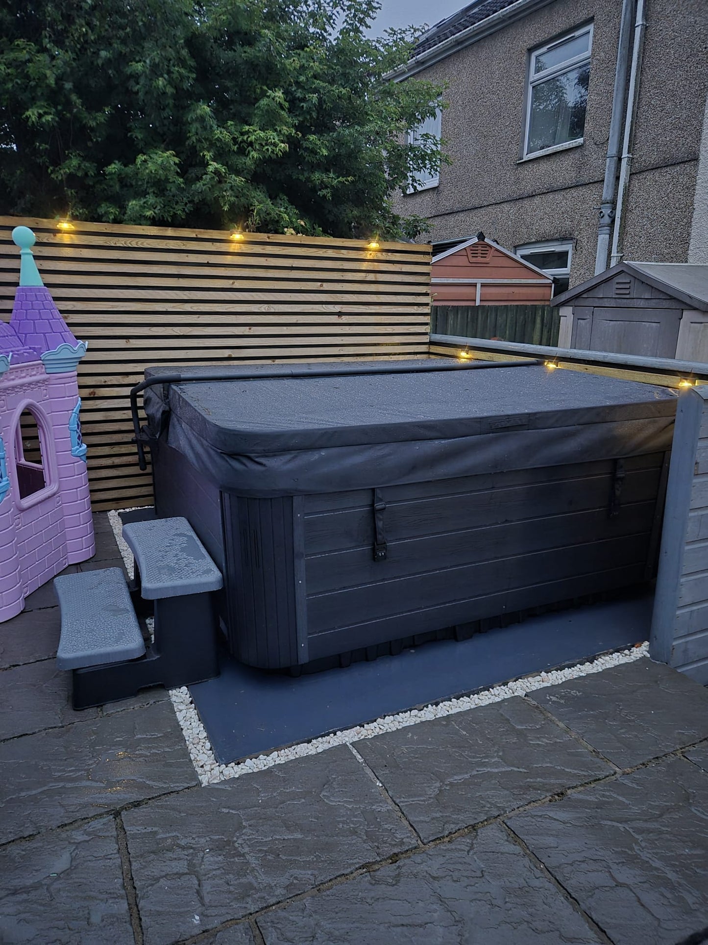 Seabreeze Retreat 6 Person 1 Lounger Hot Tub