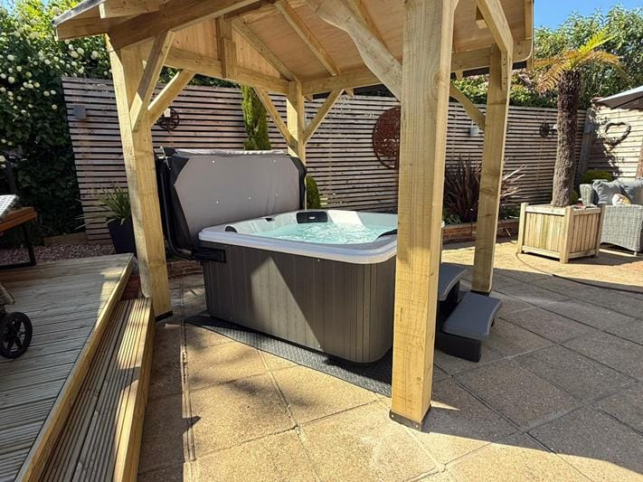 Ocean Monarch 4 Person All Seater Hot Tub