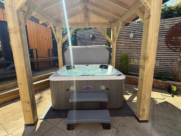 Ocean Monarch 4 Person All Seater Hot Tub